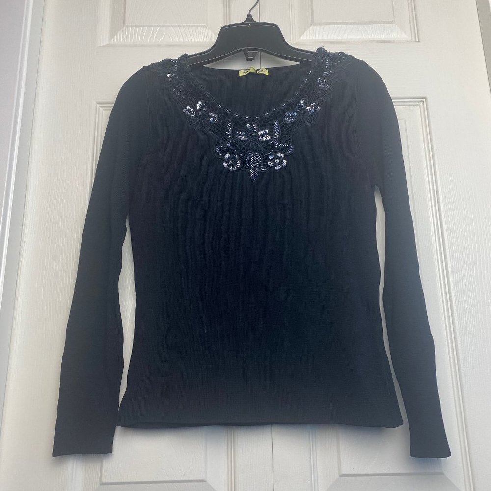 NWT Black Crochet Knit Trim with Sequins Long Sleeve Sweater Size Medium